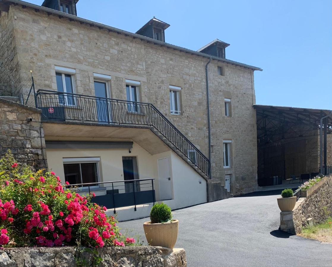 Gite 4 Etoiles - La Maison De Paul Coussergues Buitenkant foto