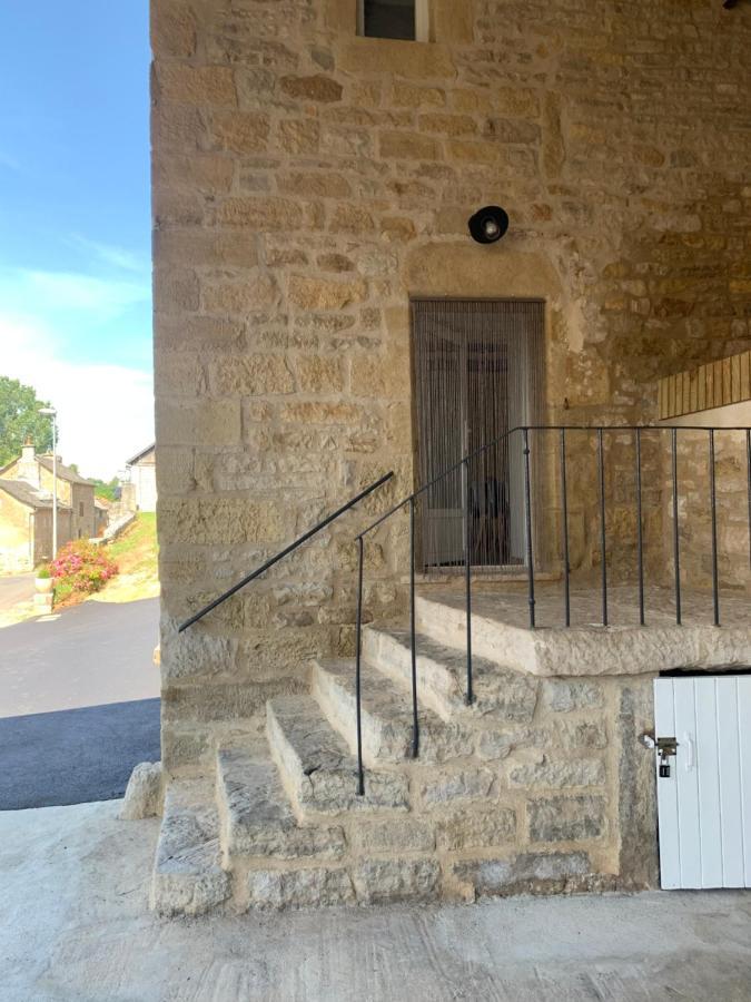 Gite 4 Etoiles - La Maison De Paul Coussergues Buitenkant foto