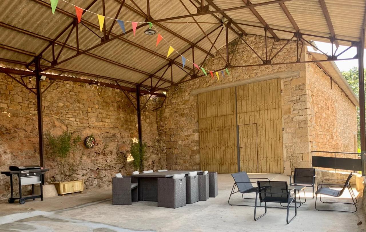 Gite 4 Etoiles - La Maison De Paul Coussergues Buitenkant foto